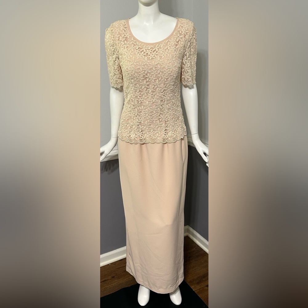 Vintage Montage by Mon Cheri Formal Wedding MOB Dress Size 8 Lace Sparkle Classy